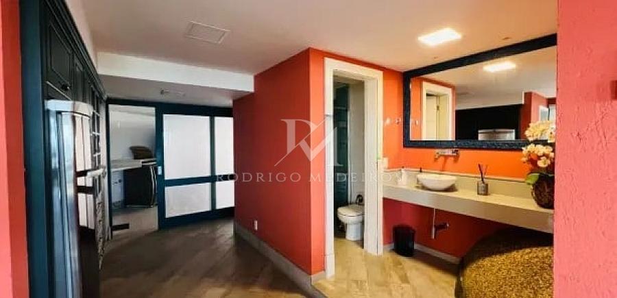 Casa com 9 dormitórios e vista para o mar em Cacupé, Florianópolis — foto 23