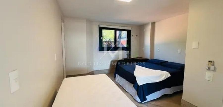 Casa com 9 dormitórios e vista para o mar em Cacupé, Florianópolis — foto 37