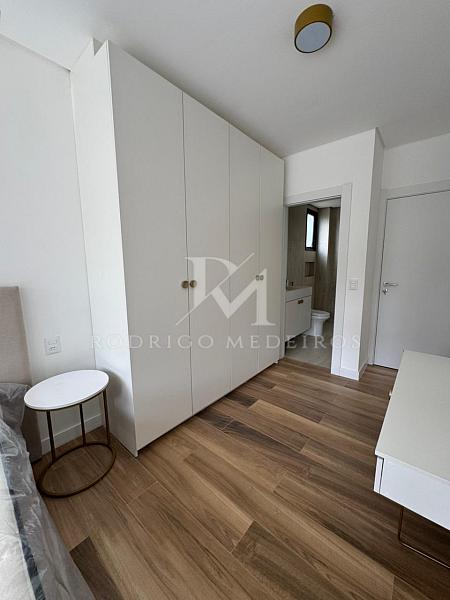 Casa mobiliada com 3 suítes no Cacupé, Florianópolis. Condomínio moderno, piscina privativa e a poucos metros do mar. — foto 17