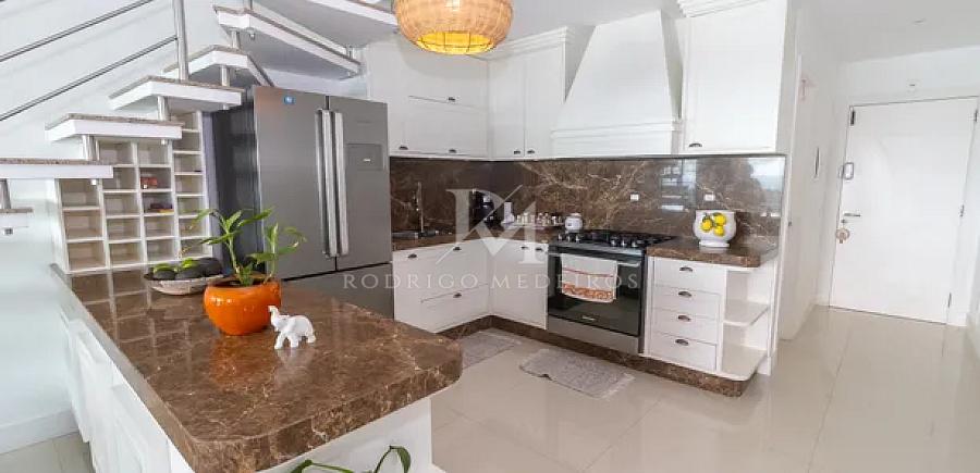 Cobertura duplex de 3 quartos à venda em Bombinhas frente mar — foto 15