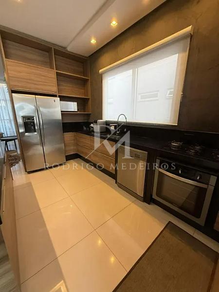 Casa em Condomínio mobiliada com 3 quartos em Santa Regina, Camboriú — foto 10