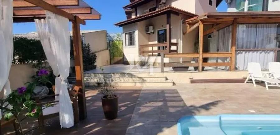 Casa com 3 dormitórios à venda na Pedra Branca, Palhoça — foto 1