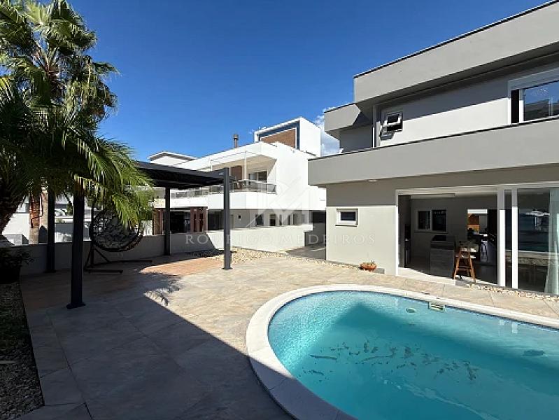 Casa em Condomínio com 3 quartos à venda, 265m², 3 banheiros, 2 garagens - Pedra Branca - Palhoça — foto 2