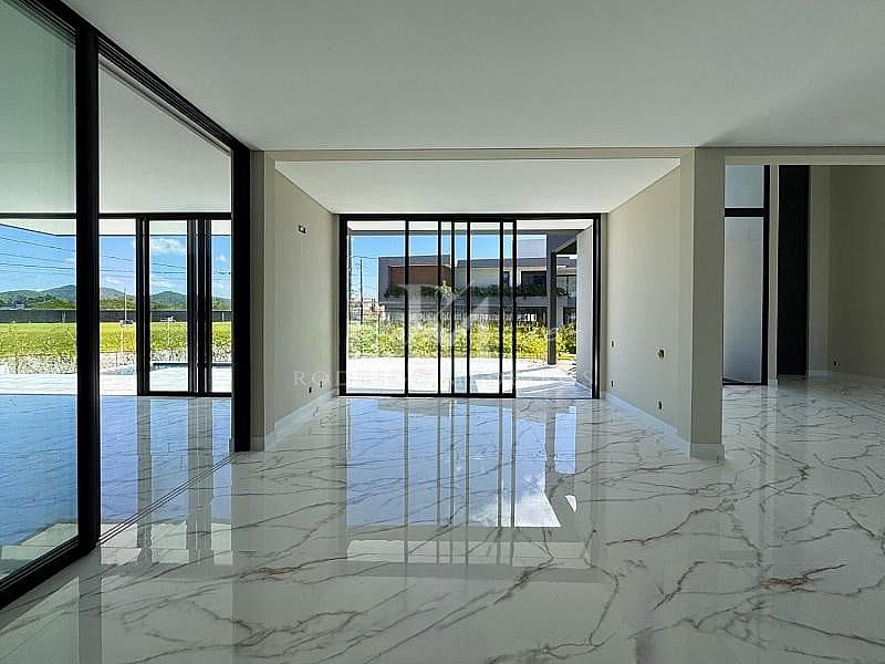 Casa em Condomínio com 5 quartos à venda, 600m², 6 banheiros, 4 garagens - Santa Regina - Camboriú — foto 5