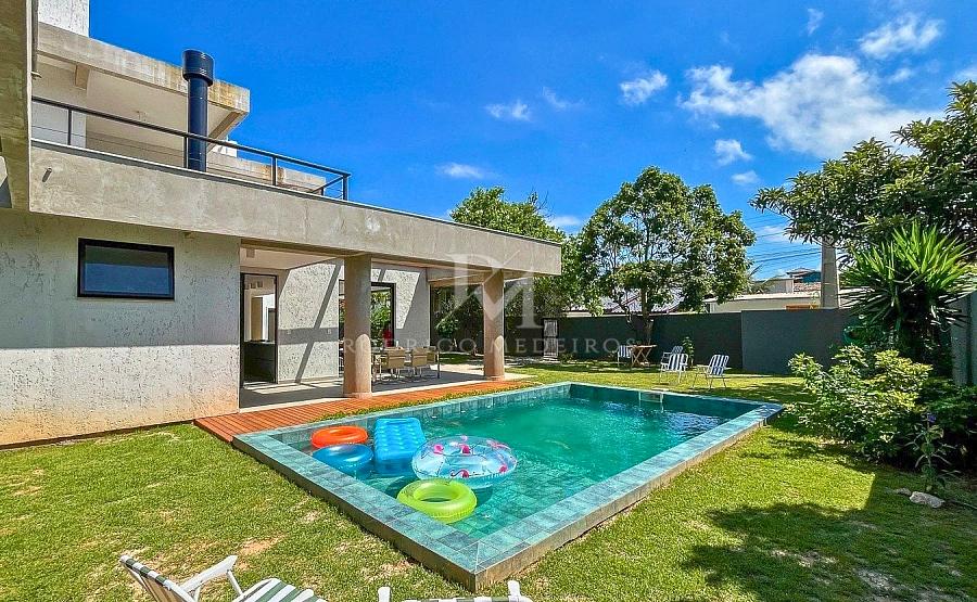Casa com 6 su�tes � venda no Campeche, Florian�polis 1