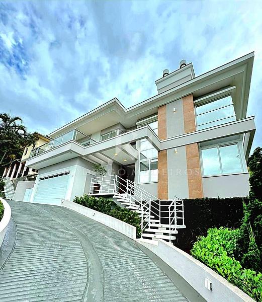 Casa de alto padr�o � venda no Bosque das Mans�es, S�o Jos�, com vista para o mar