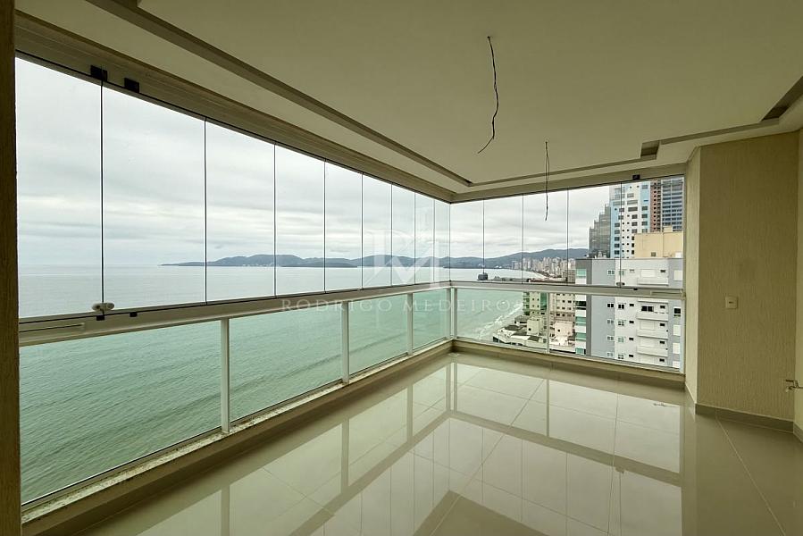 Cobertura duplex com 4 su�tes e vista para o mar em Itapema 1