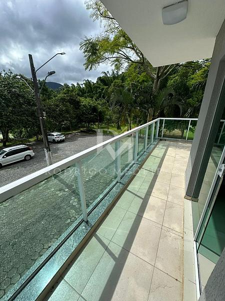 CASA DE ALTO PADR�O EM CONDOM�NIO | CASA BRANCA � ITAPEMA 1
