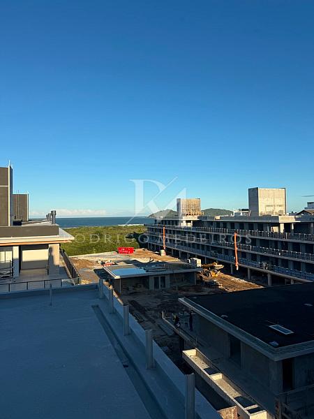 Cobertura com 3 quartos e vista para o mar no Campeche 1