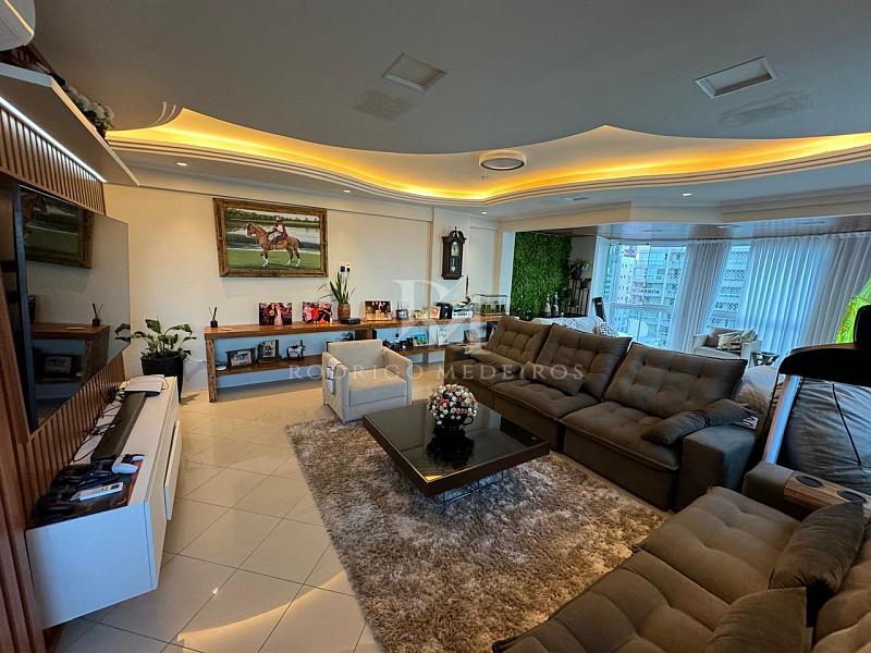 COBERTURA DE ALTO PADR�O COM 362 M� EM MEIA PRAIA-Itapema 1