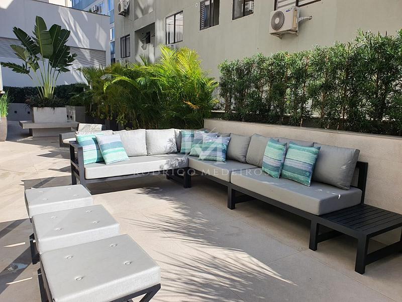 GRANDIOSIDADE EM CADA DETALHE � GARDEN EXCLUSIVO DE 293 M� NO CORA��O DE BALNE�RIO CAMBORI� 1