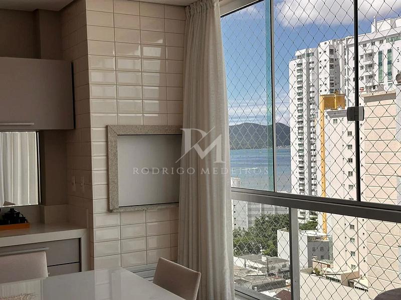 Apartamento de Alto Padr�o no Edif�cio Quatro Esta��es � Pioneiros, Balne�rio Cambori� 1