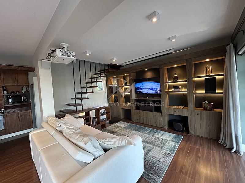 Cobertura de Alto Padr�o Mobiliada com Vista para a Lagoa da Concei��o em Florian�polis 1