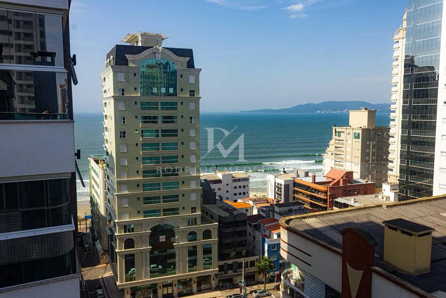 DUPLEX DE ALTO PADR�O MOBILIADO COM PISCINA PRIVATIVA EM MEIA PRAIA � ITAPEMA 1