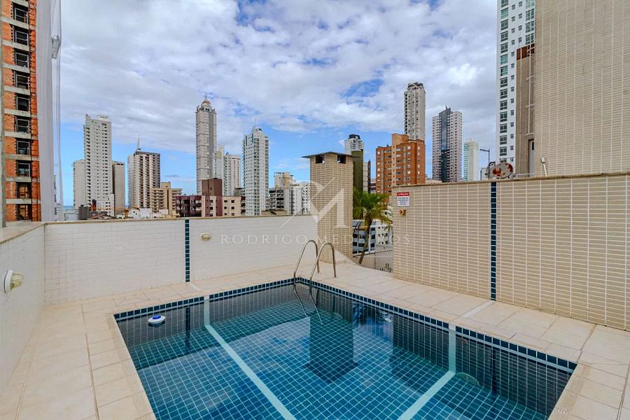 APARTAMENTO MOBILIADO NO DOM VICTOR � CENTRO DE BALNE�RIO CAMBORI� 1