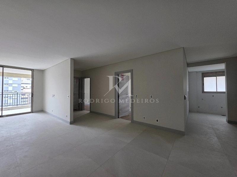 Apartamento com 3 su�tes � venda no Centro de Florian�polis 1