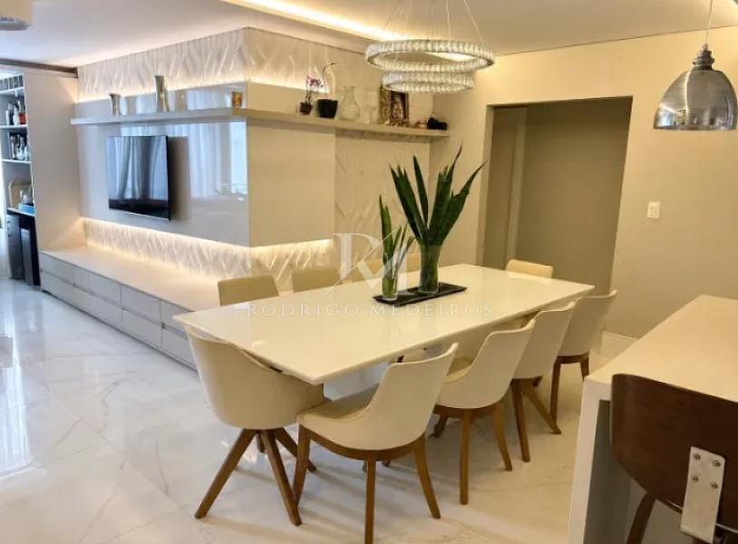 APARTAMENTO SOFISTICADO NO CENTRO DE FLORIAN�POLIS | 94 M�, 3 DORMIT�RIOS E MOB�LIA COMPLETA 1