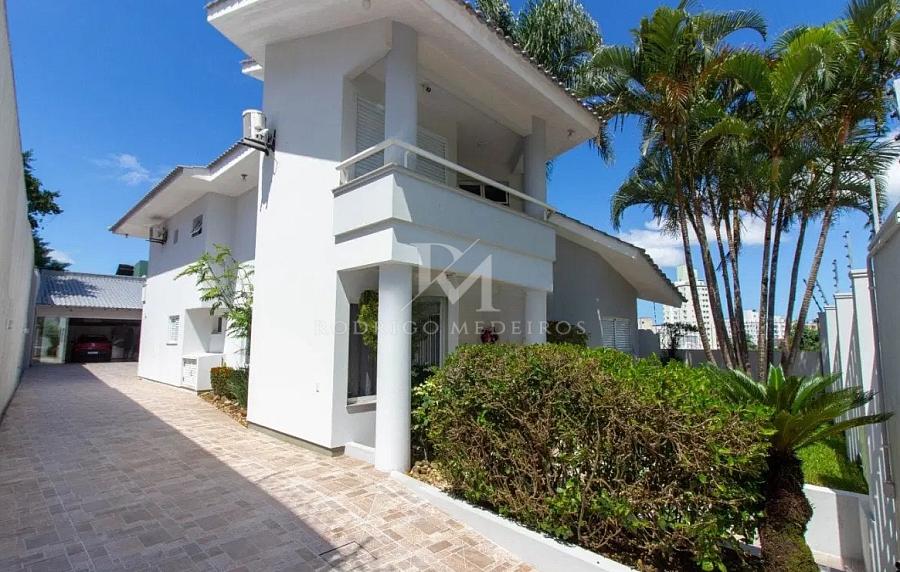 CASA DE ALTO PADR�O NO ESTREITO | 347 M� PRIVATIVOS | AMPLO P�TIO E ESPA�OS EXCLUSIVOS 1
