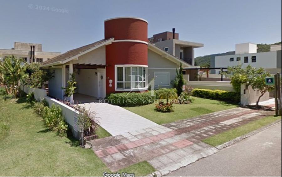 Casa t�rrea com 3 quartos na Cachoeira do Bom Jesus, Florian�polis 1