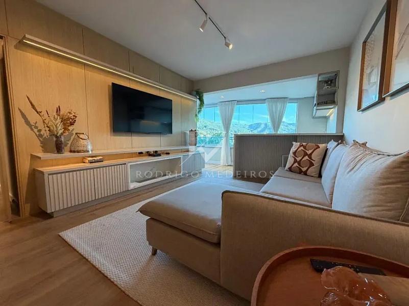 Apartamento Sofisticado com 4 Dormit�rios no Itacorubi � Florian�polis 1