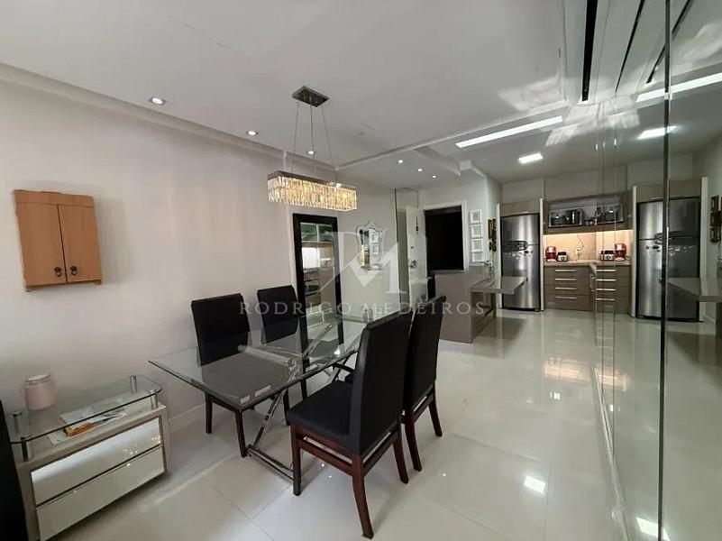 SOFISTICA��O, CONFORTO E VISTA PRIVILEGIADA NO CENTRO DE FLORIAN�POLIS 1