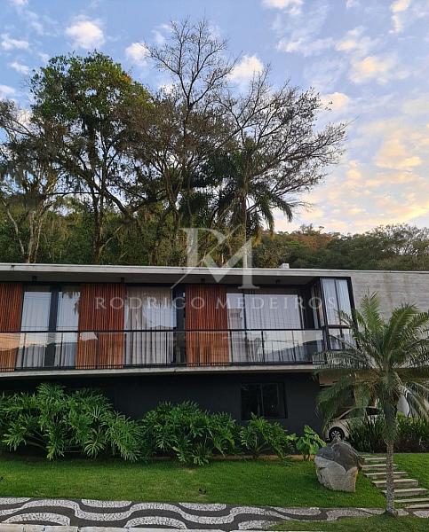 Casa em Condomínio com 4 quartos à venda, 437m², 5 banheiros, 4 garagens - Barra - Balneário Camboriú — foto 2