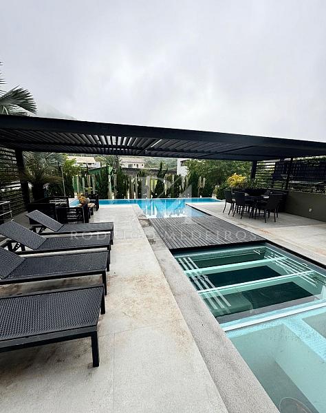 Casa em Condomínio com 6 quartos à venda, 1200m², 7 banheiros, 6 garagens - Praia do Estaleiro - Balneário Camboriú — foto 2