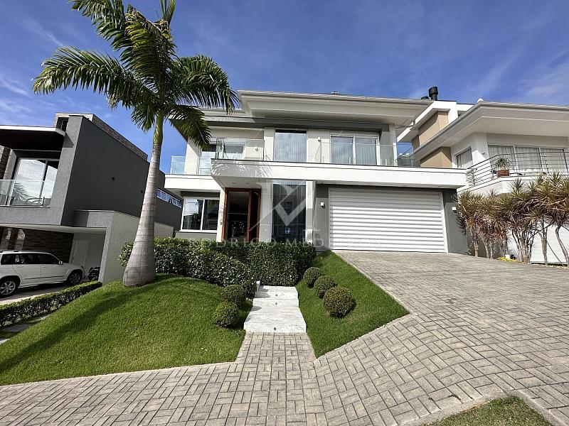 Fachada Casa alto padr�o no Condom�nio Parque da Pedra em Palho�a