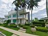 Casa com 6 quartos em Jurer� Internacional 1
