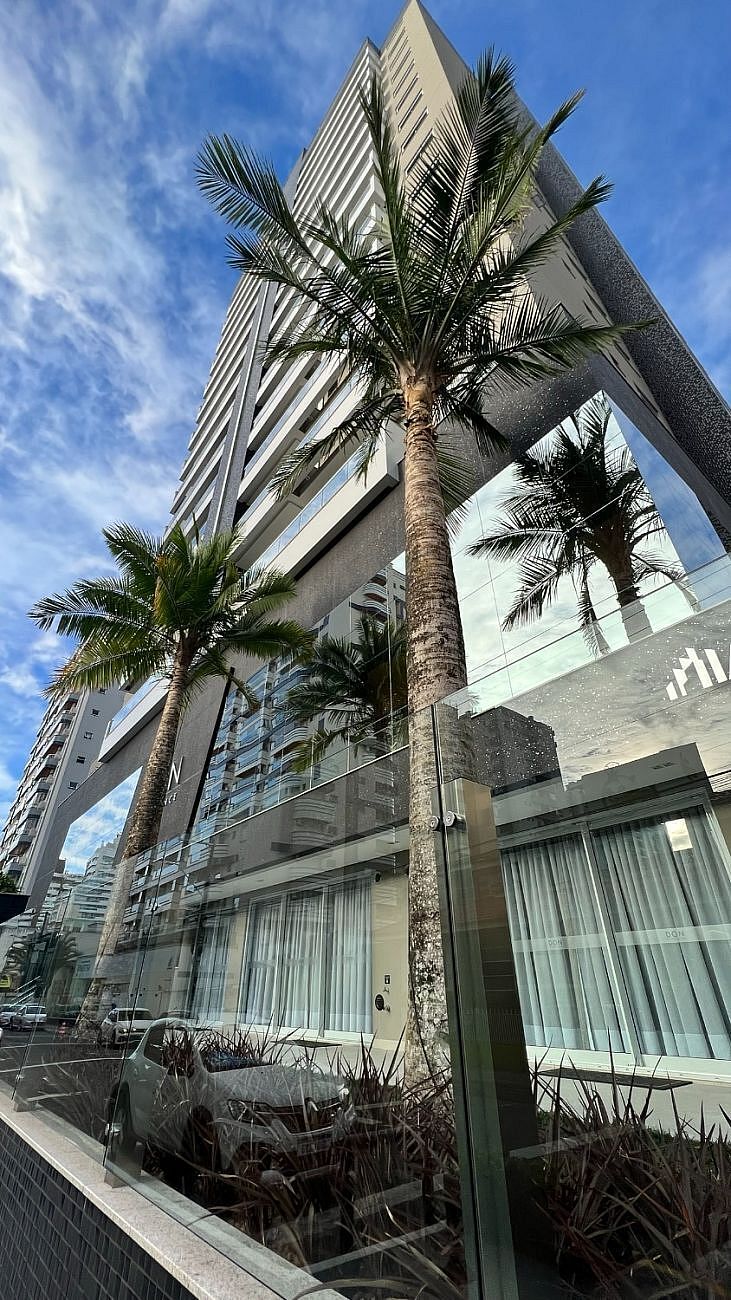 Apartamento com 3 Suítes à Venda Campinas - São José/SC