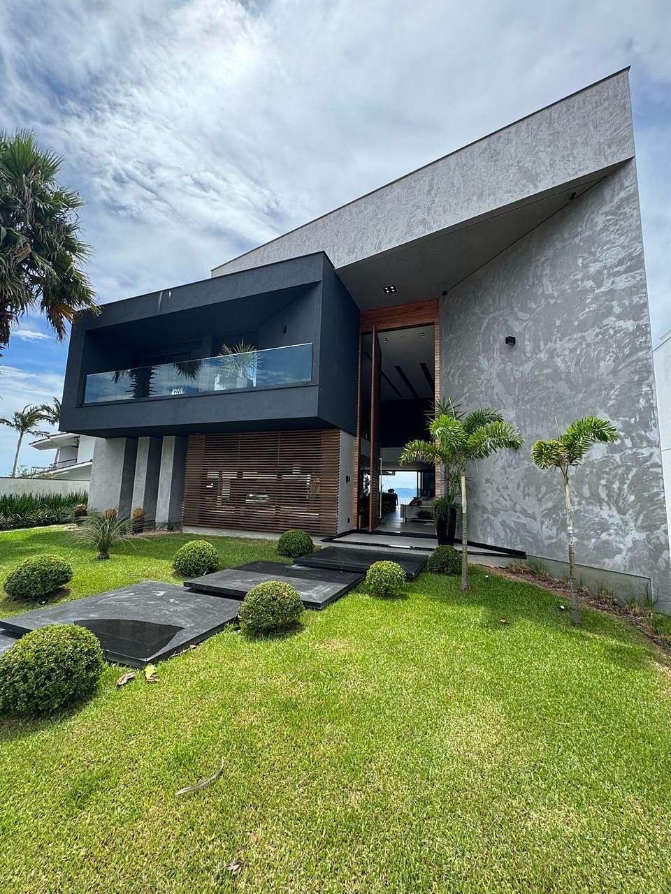 Casa com 4 suítes à venda no Bosque das Mansões, São José/SC, automação, lazer e cinema