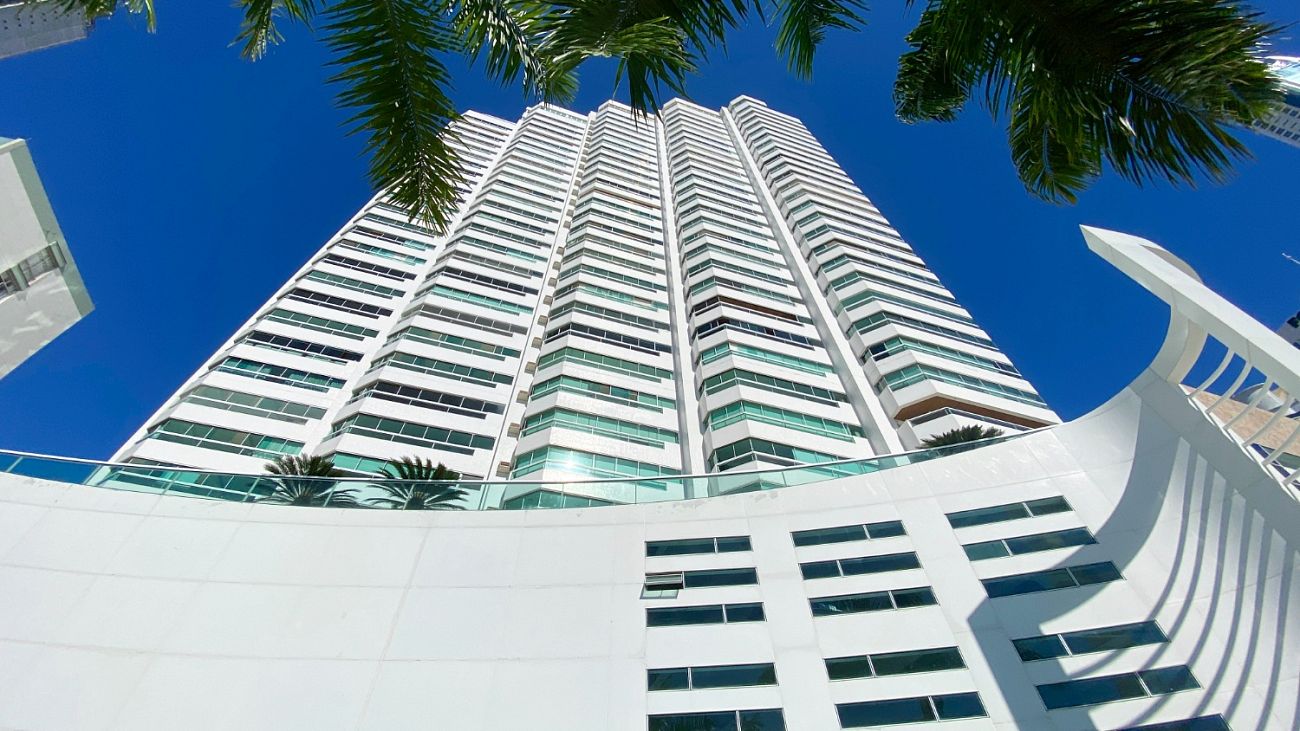 Apartamento 3 Suítes + Dependência - Balneário Camboriú/SC