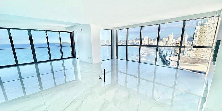 Apartamento com 4 su�tes no Splendido em Balne�rio Cambori�