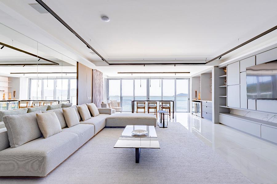 Apartamento no Splendido em Balne�rio Cambori� com vista para o mar