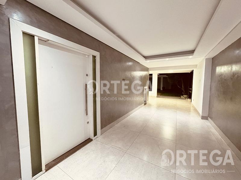 Casa com 05 quartos a venda em Maringá PR. Zona 08. — foto 5