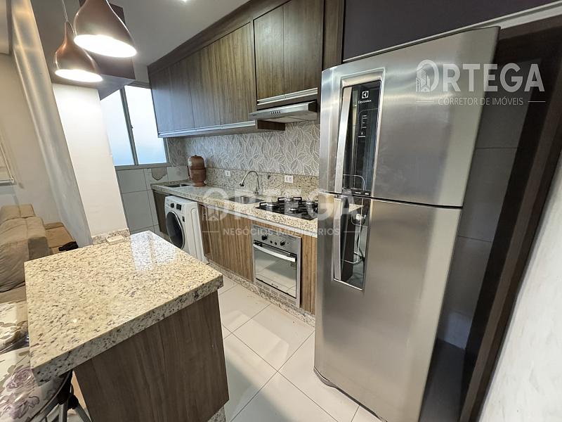 Apartamento 02 Quartos, Jardim Alvorada. — foto 3