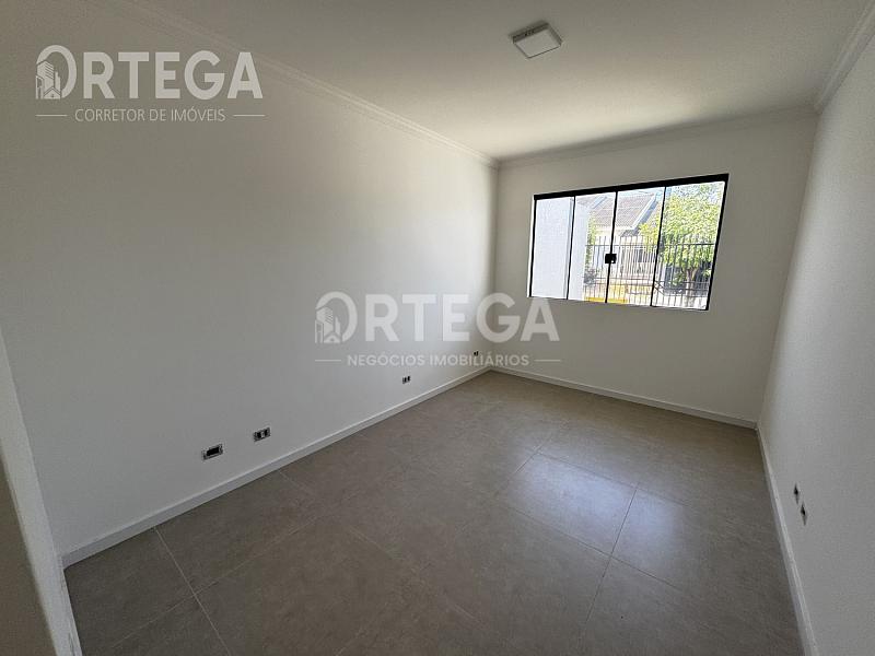 Casa com 03 quartos, Jardim Paris. v2. — foto 3