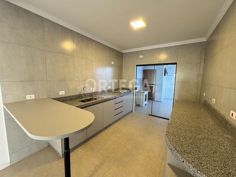 Casa com 03 quartos, Jardim Paris. v2. — foto 11