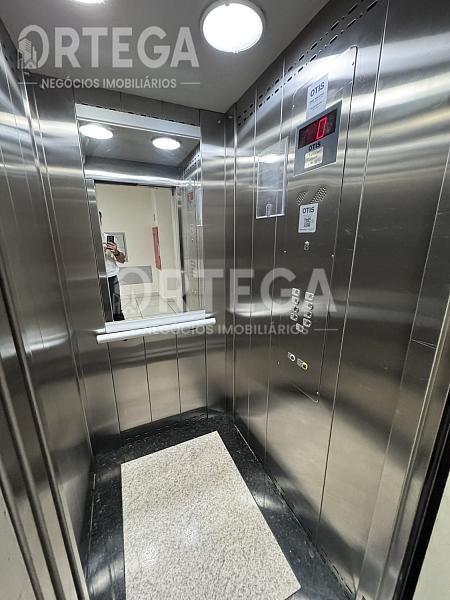 Apartamento com 03 quartos em Maringá. Lt. Sumaré. — foto 10