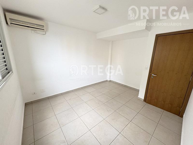Apartamento com 03 quartos em Maringá. Lt. Sumaré. — foto 6