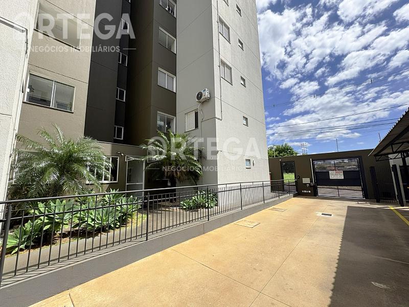 Apartamento com 03 quartos em Maringá. Lt. Sumaré. — foto 19