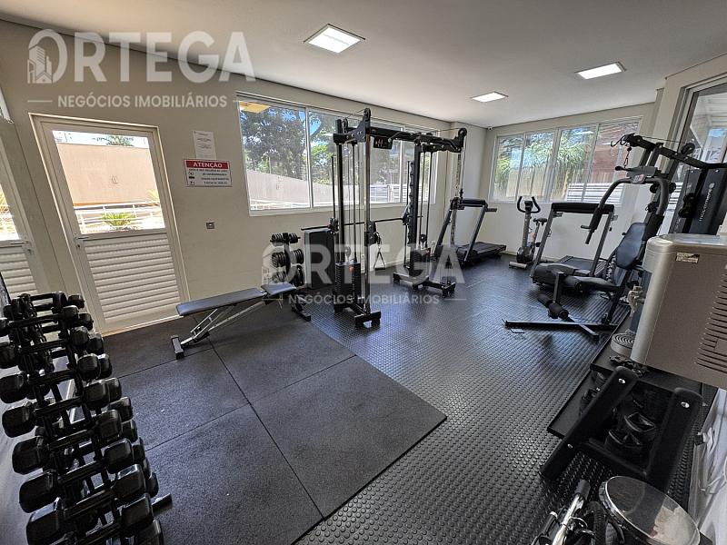 Apartamento com 02 quartos em Maringá. Região UEM. — foto 4