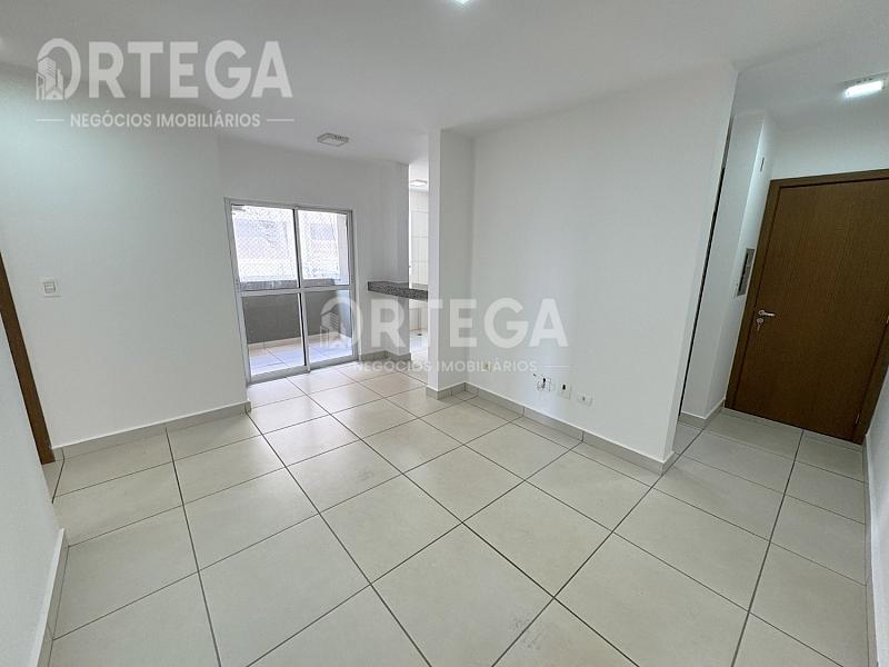 Apartamento com 02 quartos em Maringá. Região UEM. — foto 8