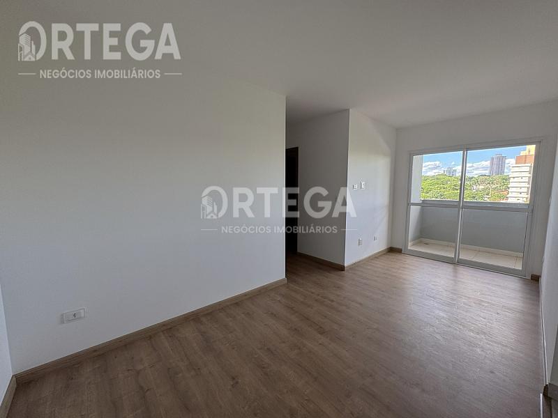 Apartamento com 03 quartos em Maringá. Próx. Centro. — foto 4