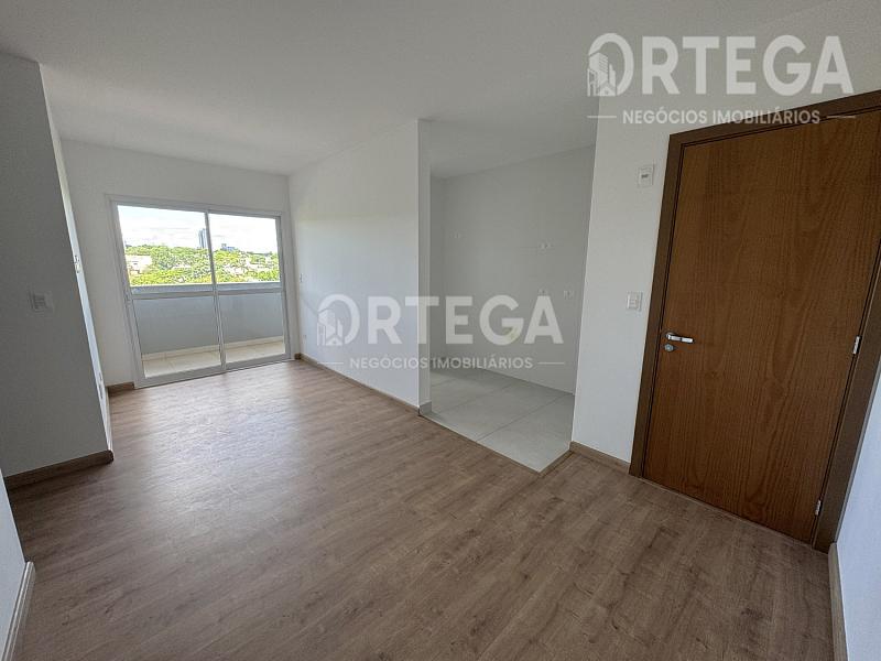 Apartamento com 03 quartos em Maringá. Próx. Centro. — foto 2