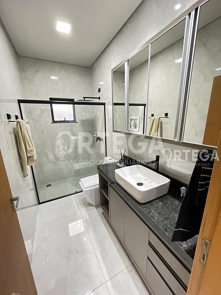 Linda casa semimobiliada em condomínio fechado próximo a Maringá PR. — foto 27