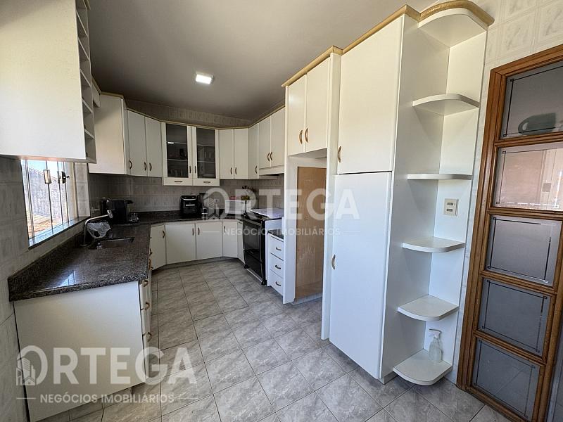 Sobrado com sala comercial a venda em Jandaia do Sul PR. — foto 18