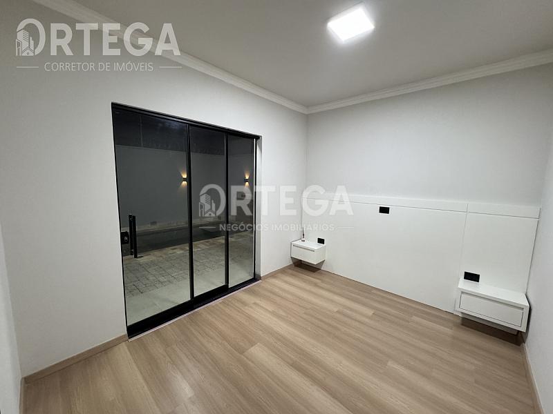 Casa com 03 quartos a venda em Maringá PR. Jd Alvorada. — foto 11