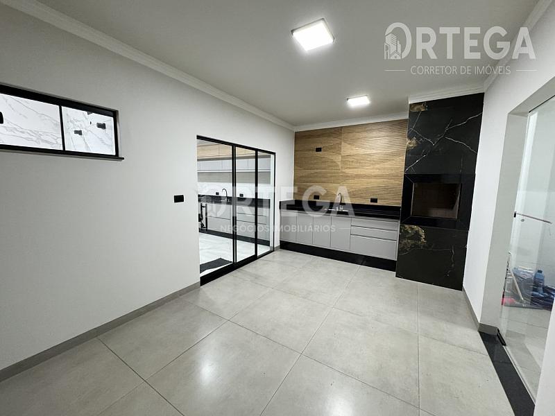 Casa com 03 quartos a venda em Maringá PR. Jd Alvorada. — foto 26