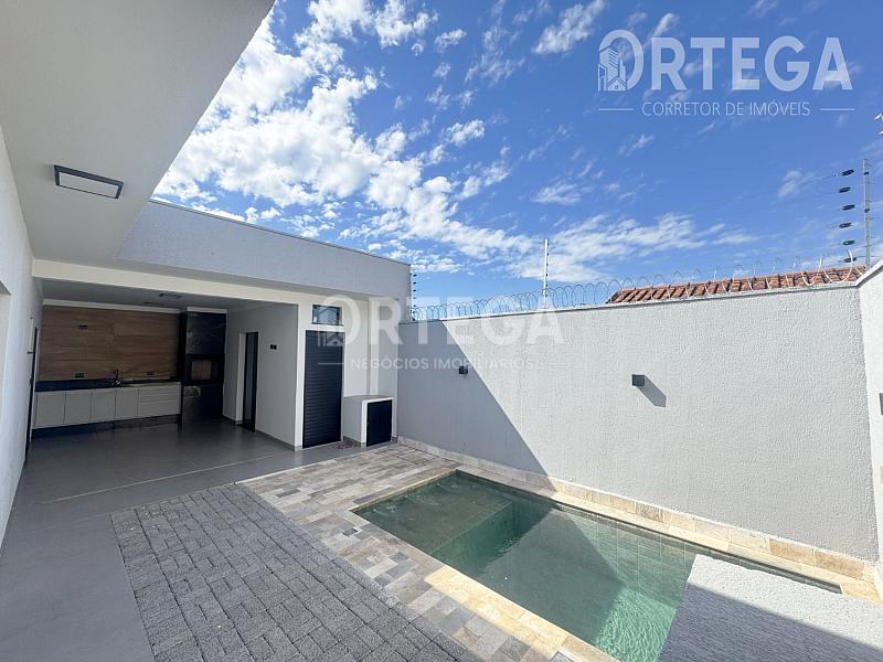 Casa com 03 quartos a venda em Maringá PR. Jd Alvorada. — foto 22